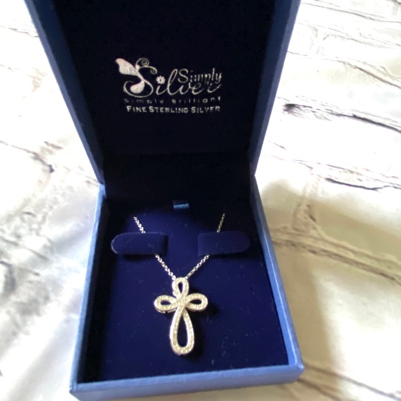 Simply Silver Boxed Cross Necklace - Picture 5 of 9
